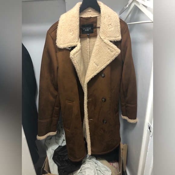 Beige/Brown Guess Faux Fur Jacket in medium (Brand New) - Picture 2 of 5